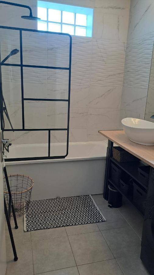 Appartement Le Gambetta ทรัวส์ ภายนอก รูปภาพ