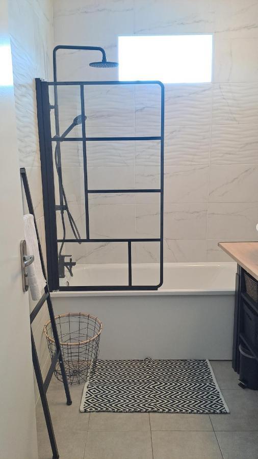 Appartement Le Gambetta ทรัวส์ ภายนอก รูปภาพ