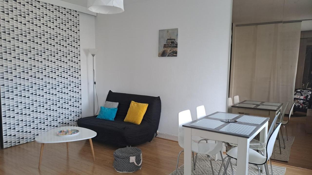 Appartement Le Gambetta ทรัวส์ ภายนอก รูปภาพ