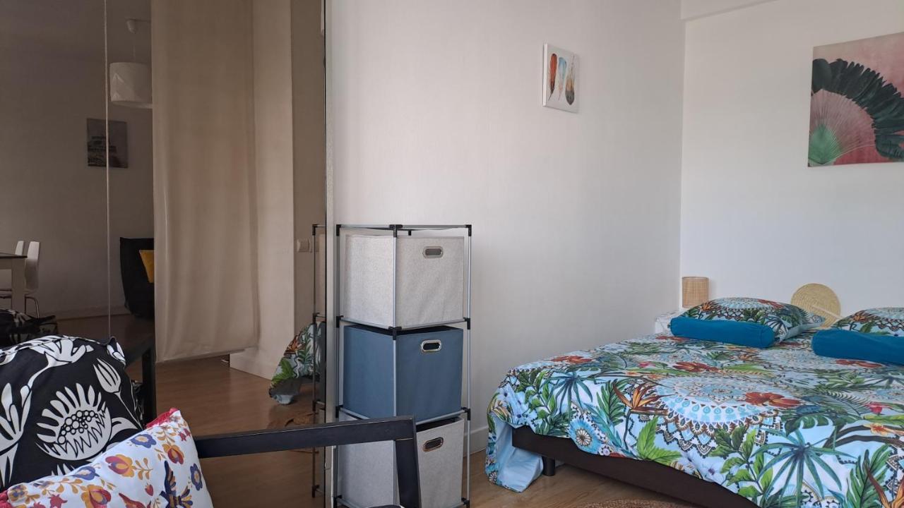 Appartement Le Gambetta ทรัวส์ ภายนอก รูปภาพ