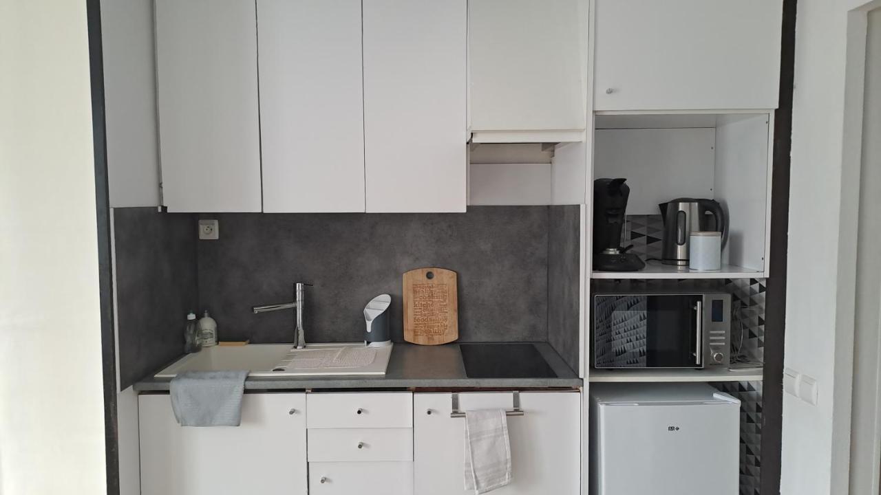 Appartement Le Gambetta ทรัวส์ ภายนอก รูปภาพ