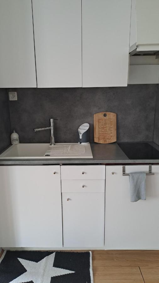 Appartement Le Gambetta ทรัวส์ ภายนอก รูปภาพ