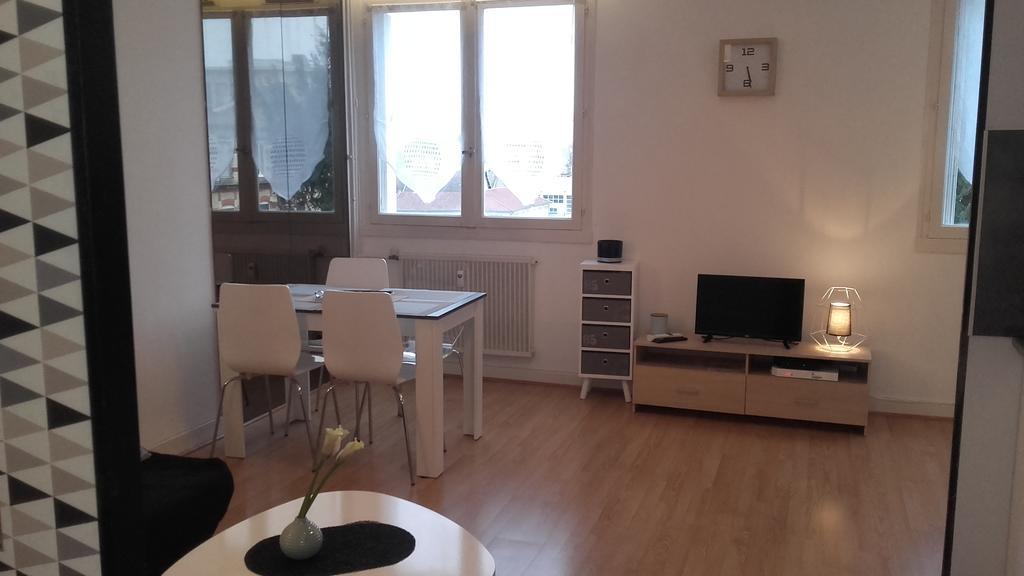 Appartement Le Gambetta ทรัวส์ ภายนอก รูปภาพ