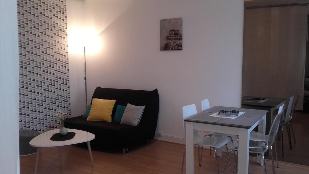 Appartement Le Gambetta ทรัวส์ ภายนอก รูปภาพ